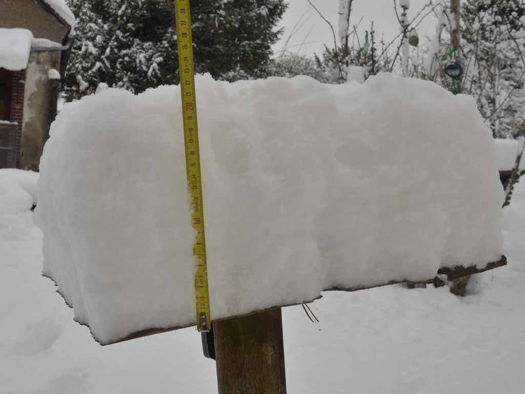 Plus de 20 cm de neige dans le Perche!