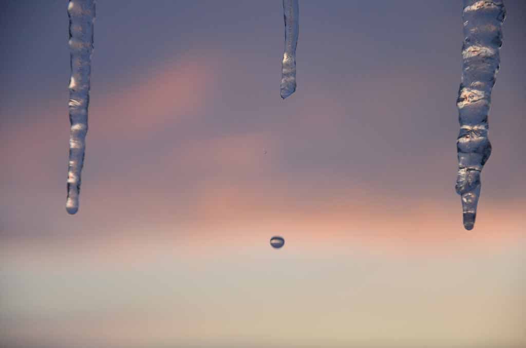 Stalactite qui fond au soleil