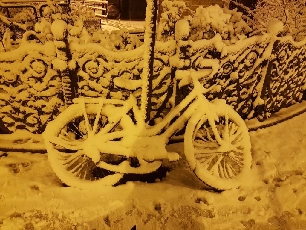 vélo sous la neige