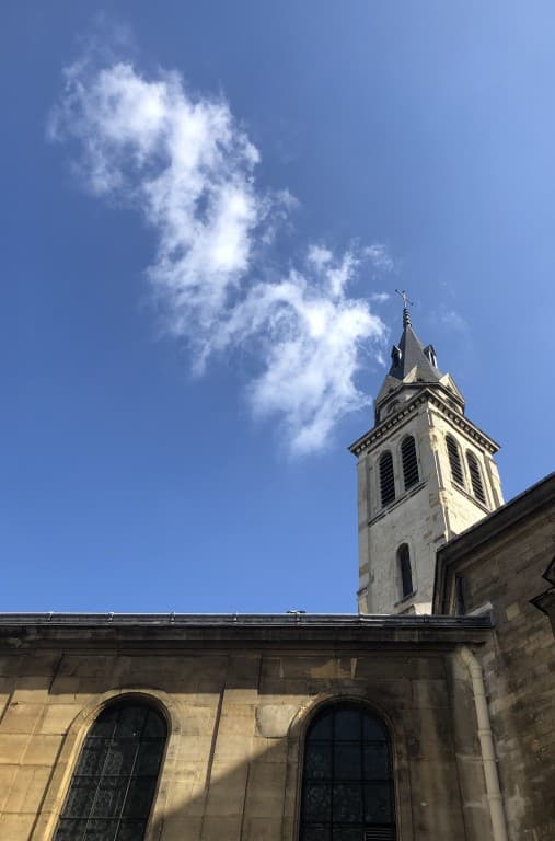 Clocher et nuage .Soraya Touchene 