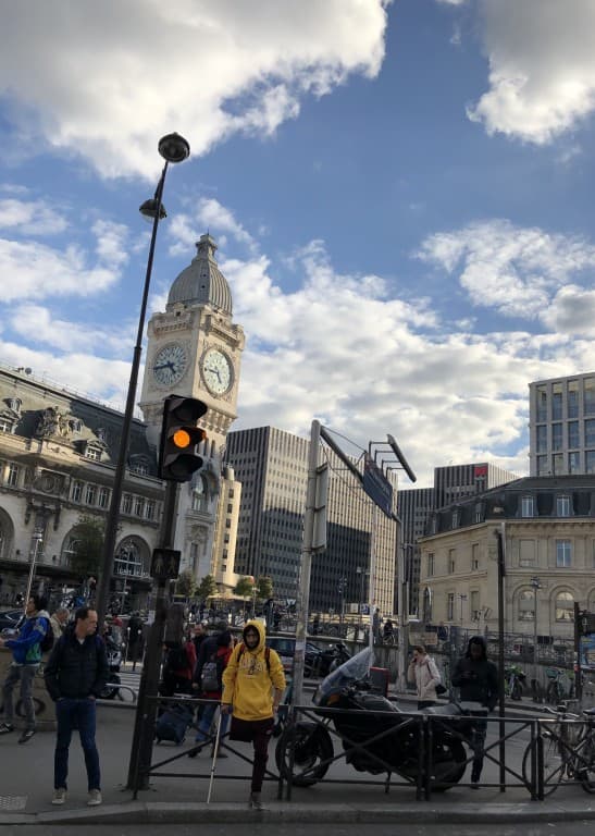 Gare de Lyon et nuages .Soraya Touchene