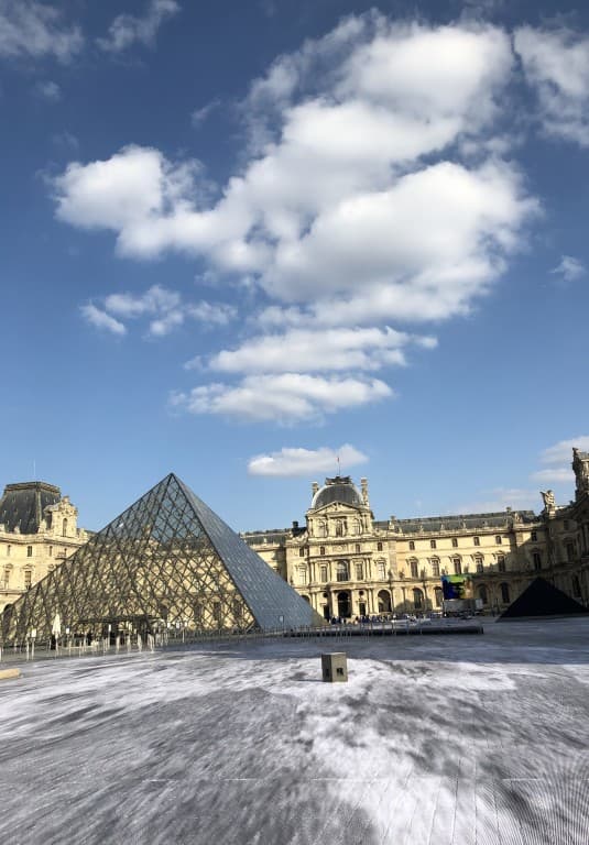 Louvre 1 JR et nuages Soraya Touchene 