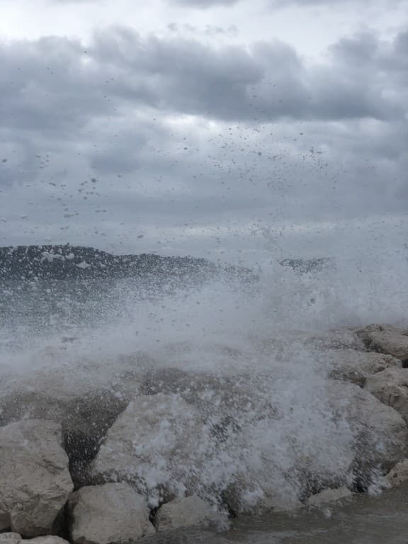 Mer agitée au Mourillon