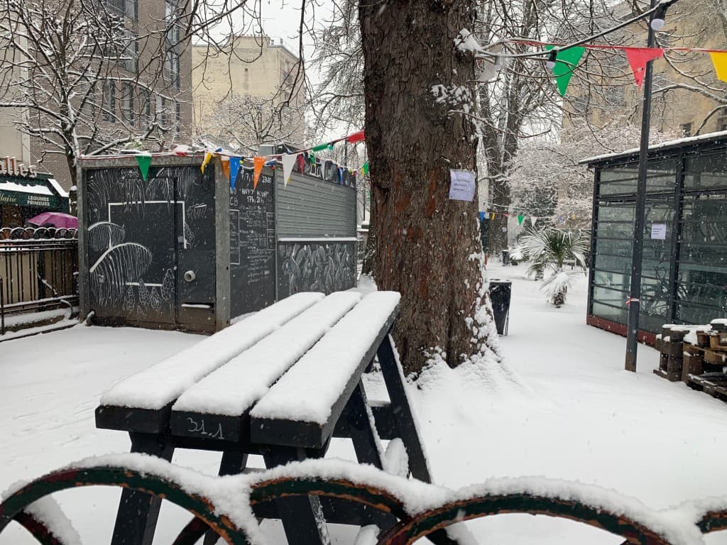 Neige à Montreuil 