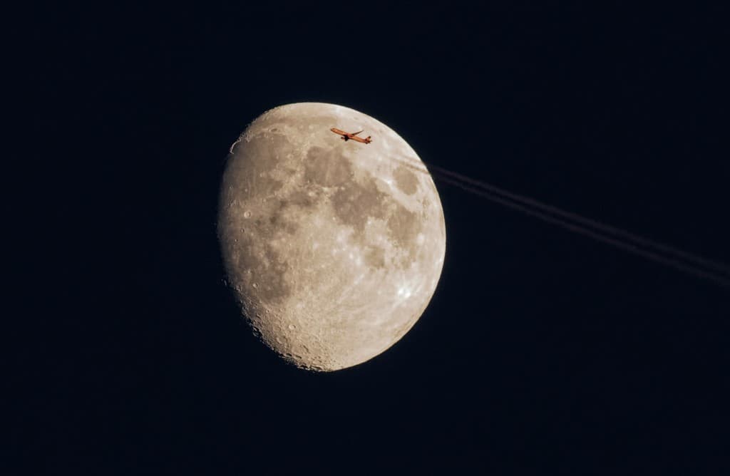 Viser la lune.