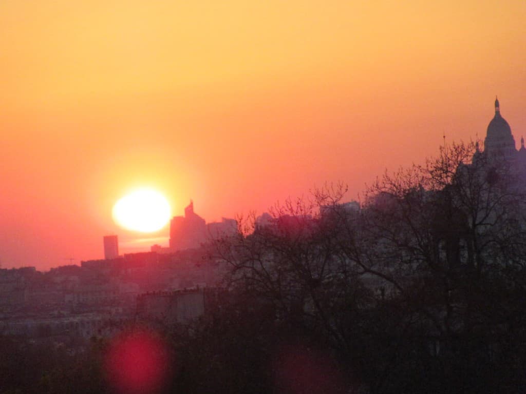 coucher de soleil floue 
