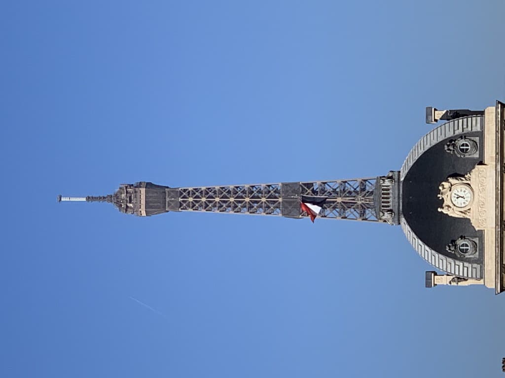 Ici c'est.....