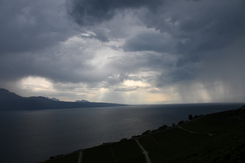 Orage sur le lac Léman à Lausanne