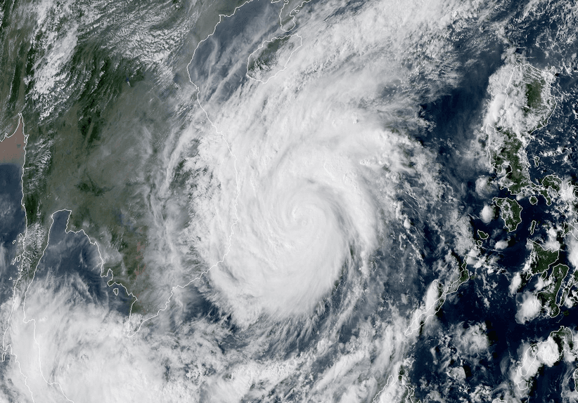 Image d'illustration pour Typhon Damrey : le Vietnam touché