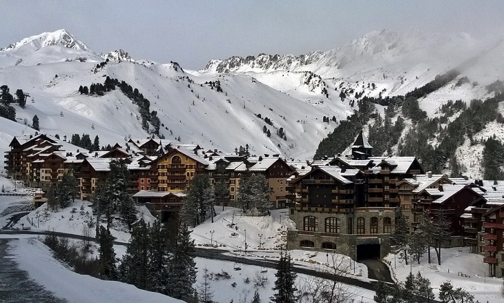 Image d'illustration pour Instabilité : trombe, giboulées, neige et risque d'avalanche