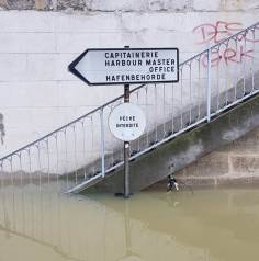 Image d'illustration pour Crue de la Seine à Paris - Graves inondations en régions