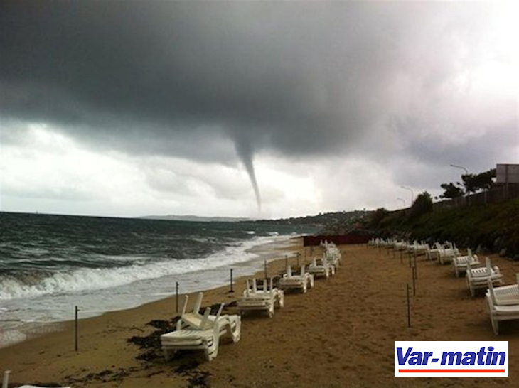 Image d'illustration pour Trombe et tornade dans le Var - Foudre en Aveyron